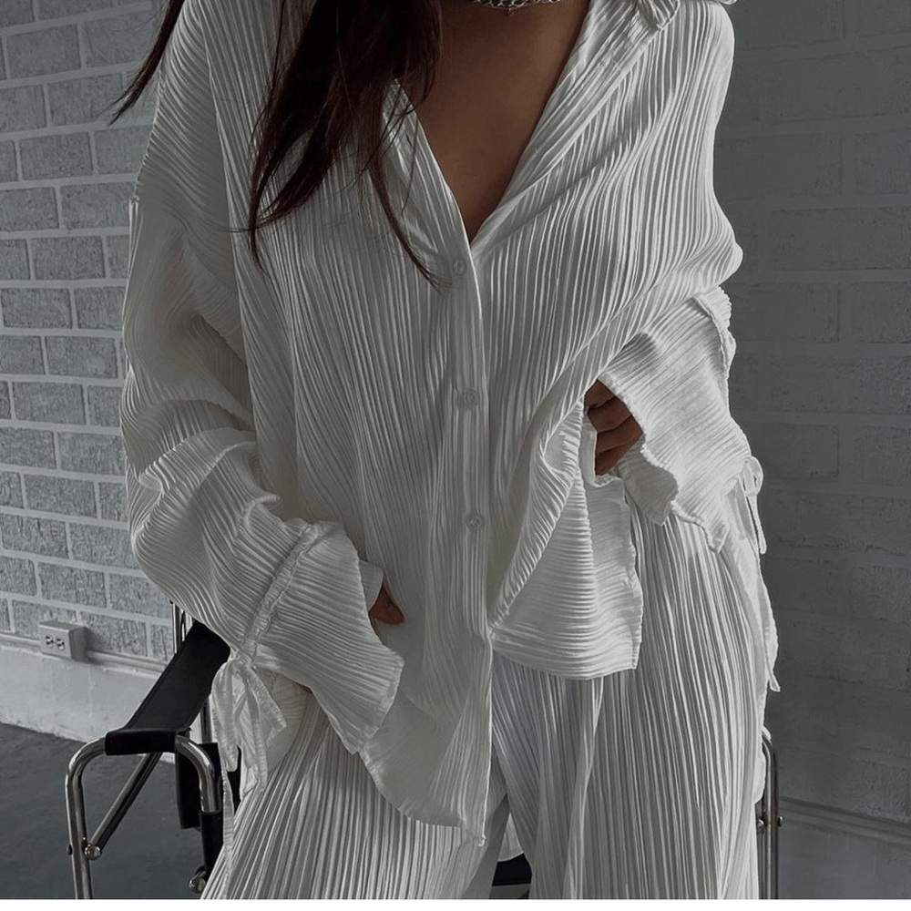 Charcoal SET Women’s Two Piece Top and Bottom Ruffle Tie Sleeve Pleated White